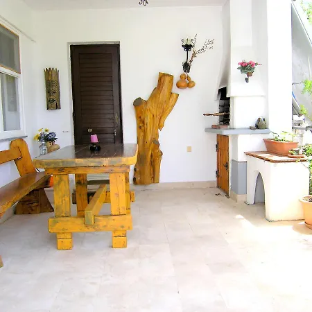 Iskra Apartment *
