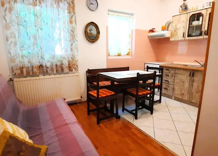 Apartment Iskra *