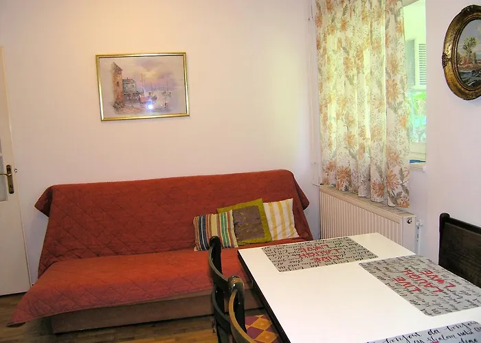 Iskra Apartment Krk Town